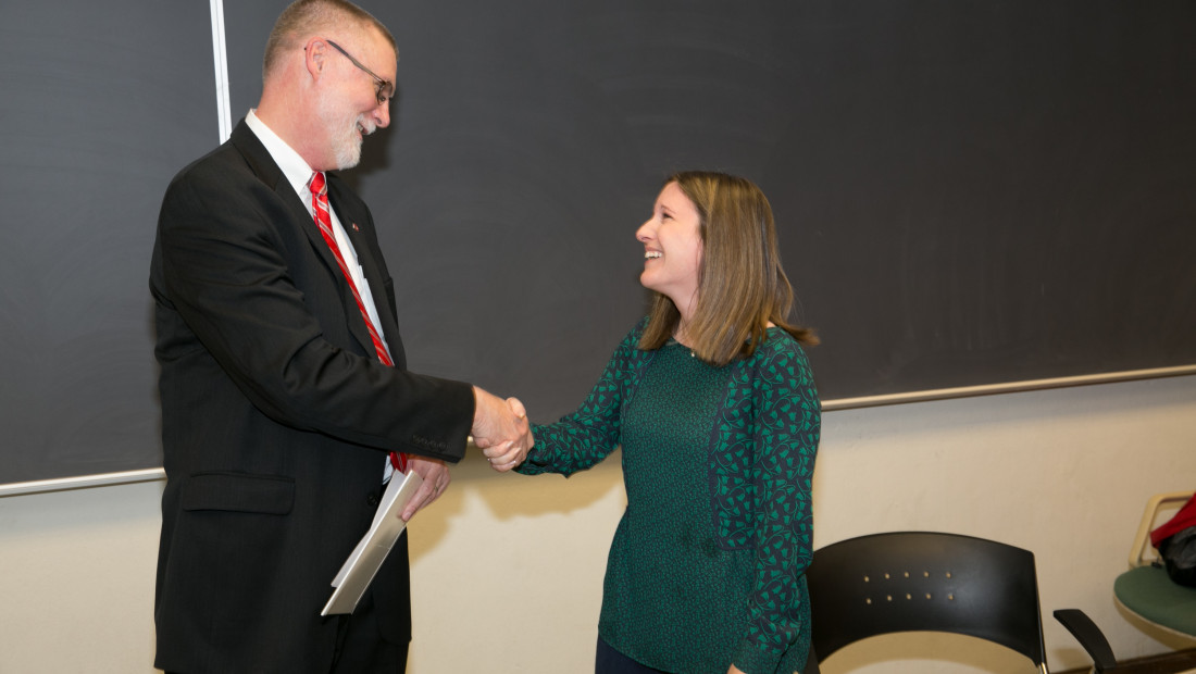 award handshake