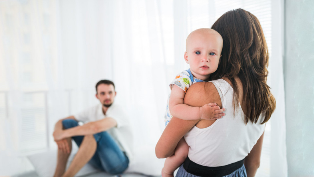 baby with mother and father