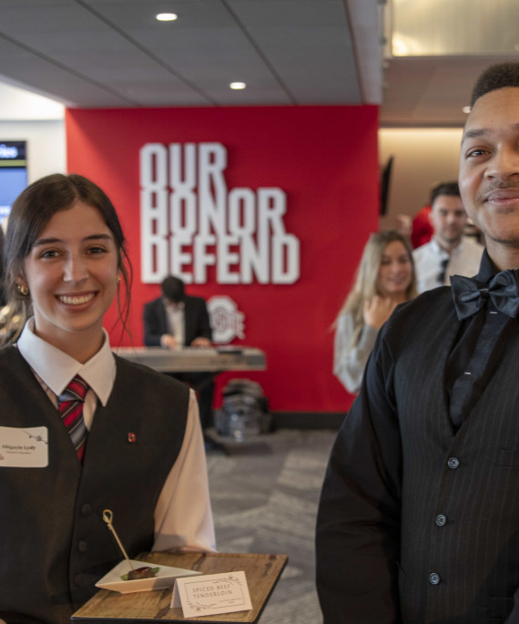 Ohio State students at EHE Big Dish event