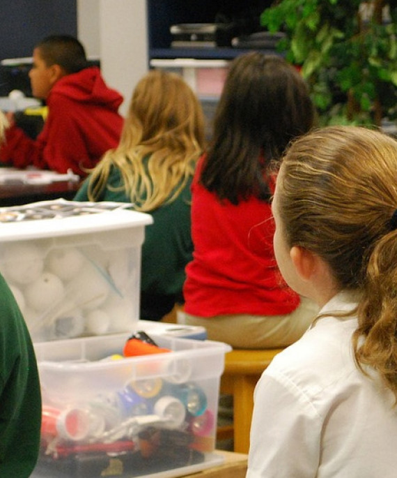 kids in classroom