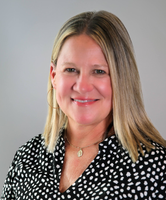 Kristin Paulus headshot