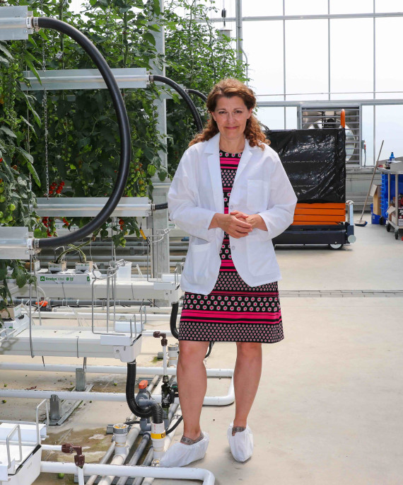 Sonya Ilic at Ohio State research facility