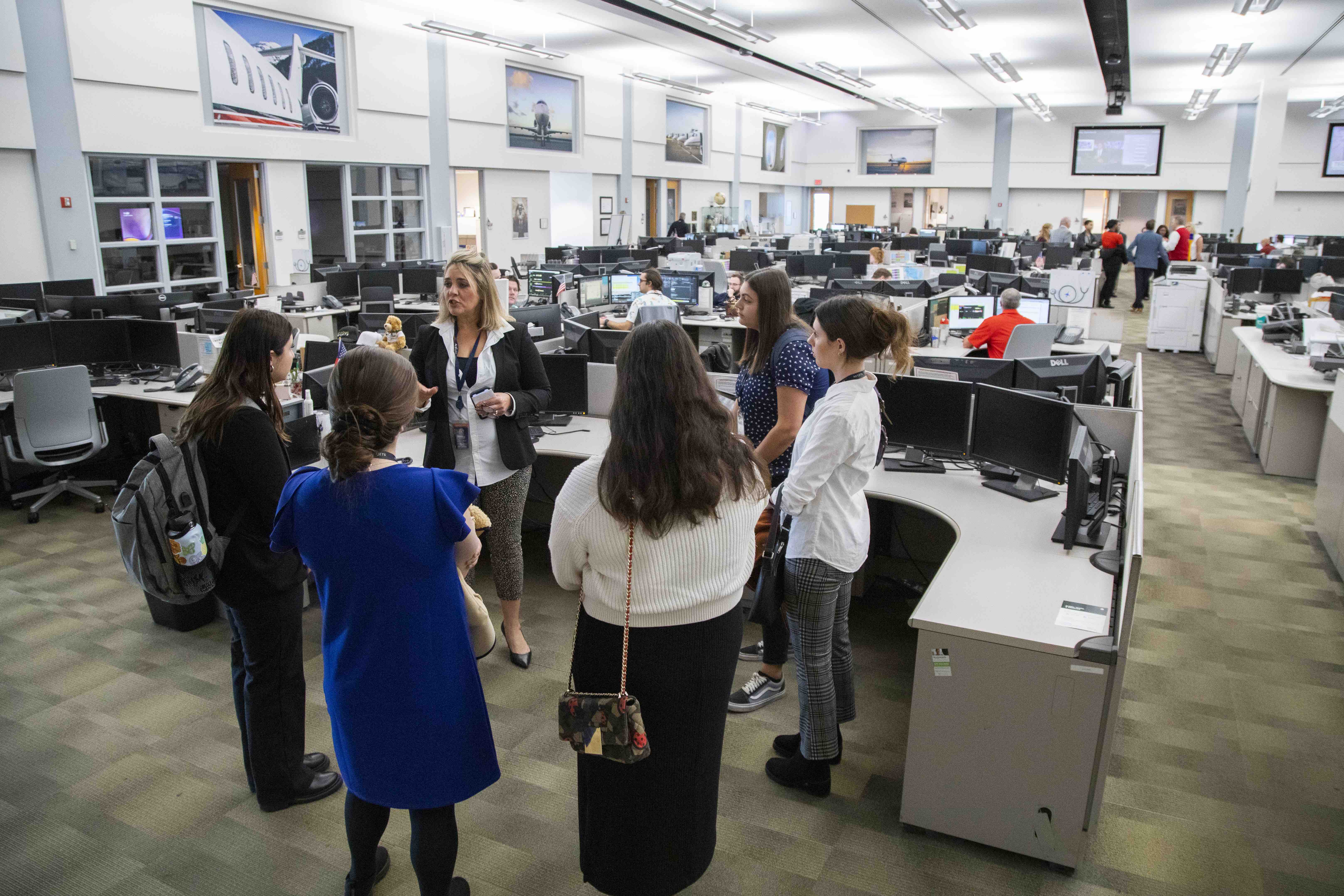 Ohio State students in NetJets Flight Center